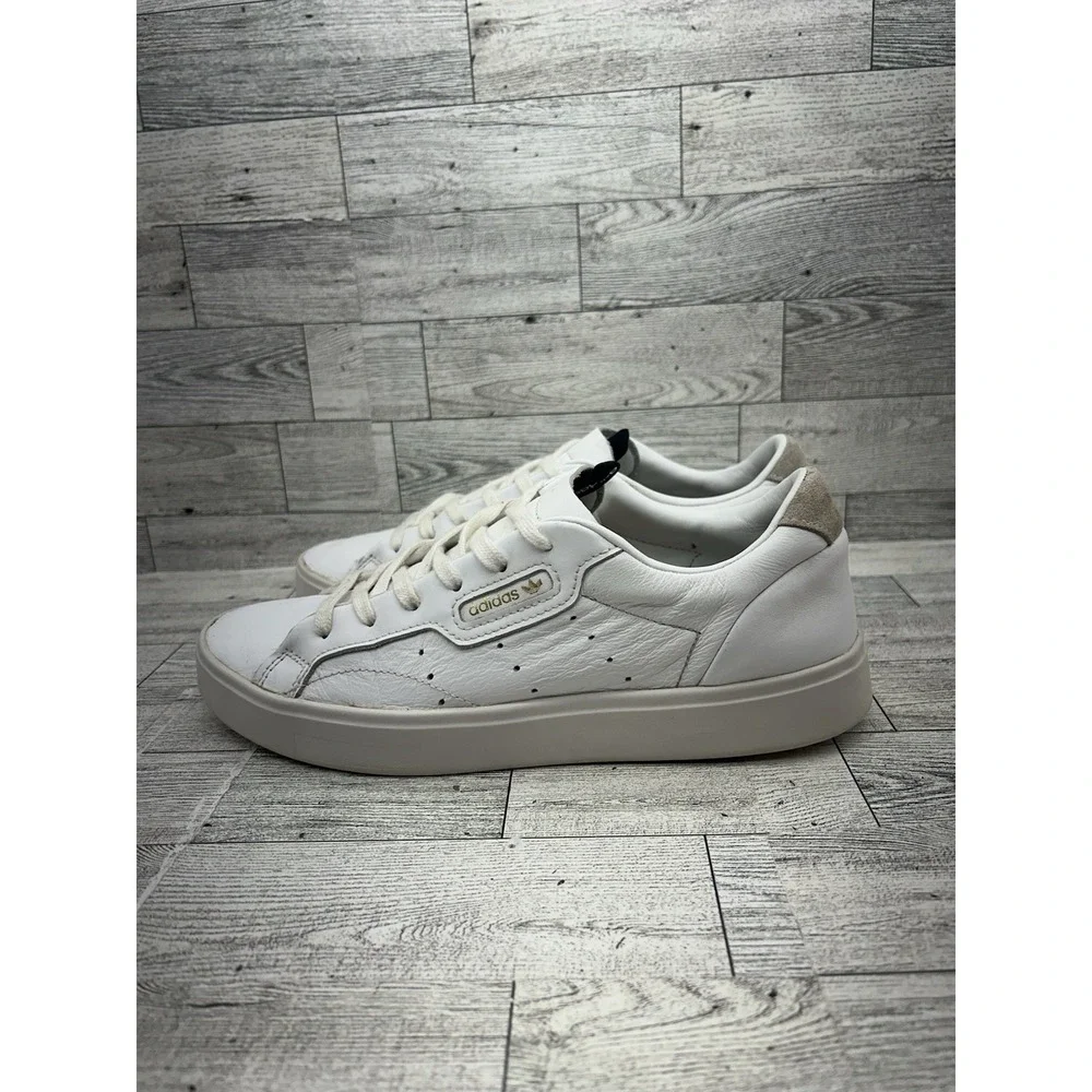 Adidas Sleek White Gold Leather Casual Sneakers Womens 7‎